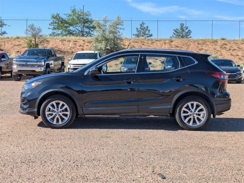 Used 2021 Nissan Rogue Sport SV image 11