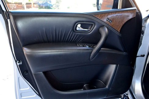 Used 2016 INFINITI QX80 Limited image 14