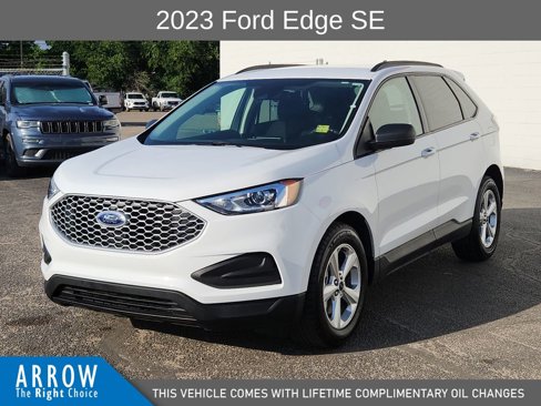 Used 2023 Ford Edge SE image 4