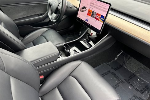 Used 2018 Tesla Model 3 Long Range image 16