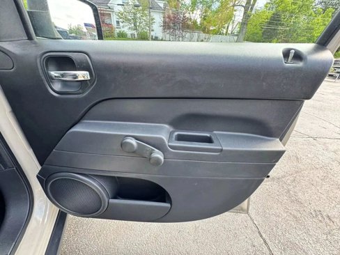 Used 2017 Jeep Patriot Sport image 26