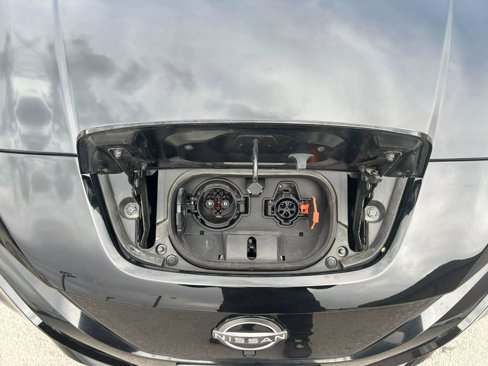 Used 2023 Nissan Leaf SV Plus image 29