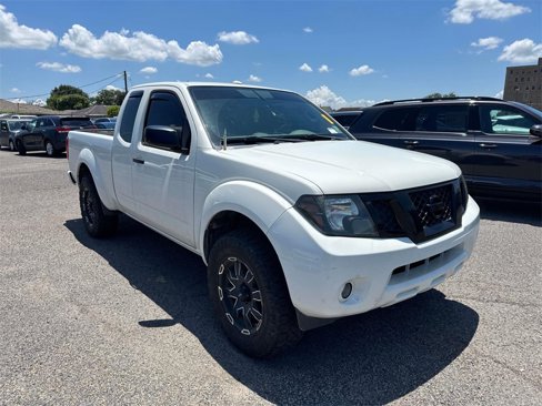 Used 2017 Nissan Frontier SV image 6