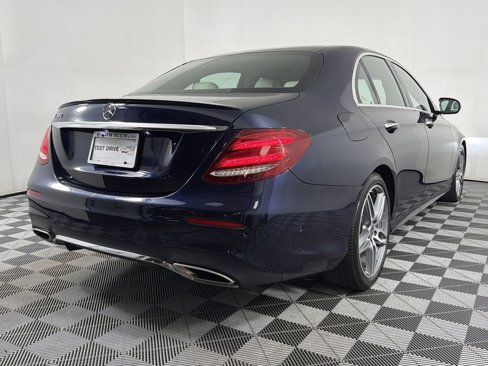 Used 2018 Mercedes-Benz E 300 image 6