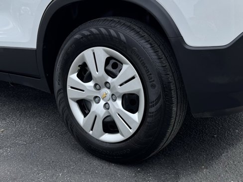 Used 2016 Chevrolet Trax LS image 22