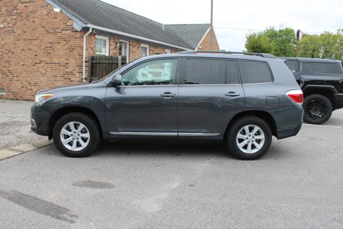 Used 2013 Toyota Highlander 4WD image 3
