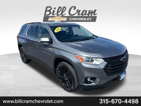 Used 2020 Chevrolet Traverse LT image 1