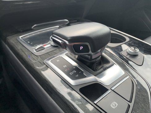Used 2018 Audi Q7 3.0T Premium Plus w/ Premium Plus Package image 26