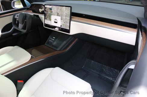 Used 2023 Tesla Model X image 21
