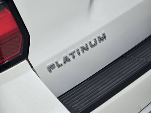 Certified 2021 Ford Expedition Max Platinum image 9