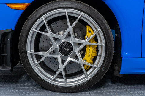 Used 2025 Porsche 718 Cayman GT4 RS w/ Weissach Package image 17