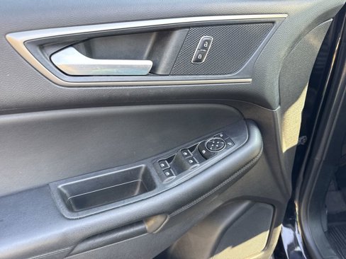 Used 2022 Ford Edge SEL w/ Convenience Package image 25