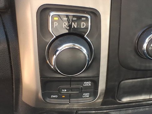 Used 2020 RAM 1500 Classic SLT image 24