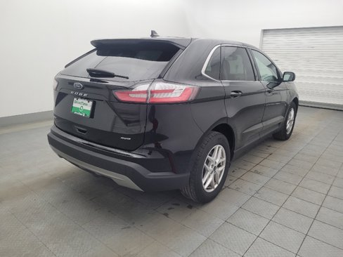 Used 2024 Ford Edge SEL image 9