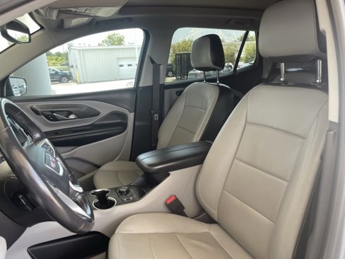 Used 2020 GMC Terrain SLT w/ Preferred Package image 16