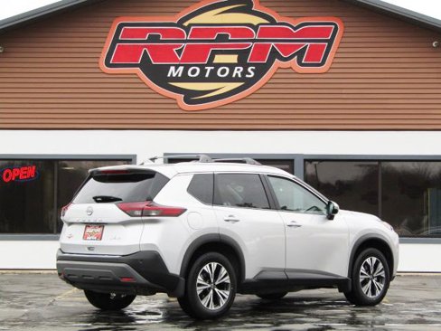 Used 2022 Nissan Rogue SV image 6