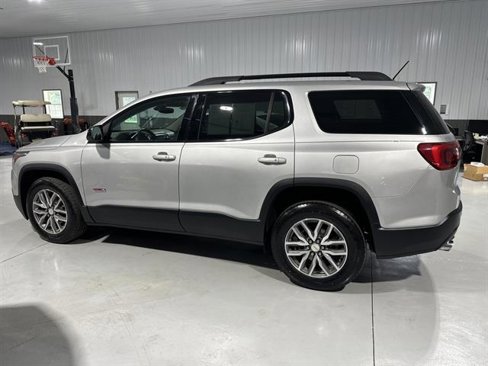 Used 2017 GMC Acadia SLE w/ Driver Alert Package I image 4