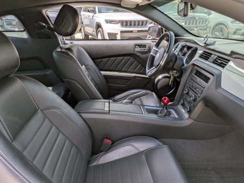 Used 2012 Ford Mustang GT Premium w/ Brembo Brake Pkg image 13