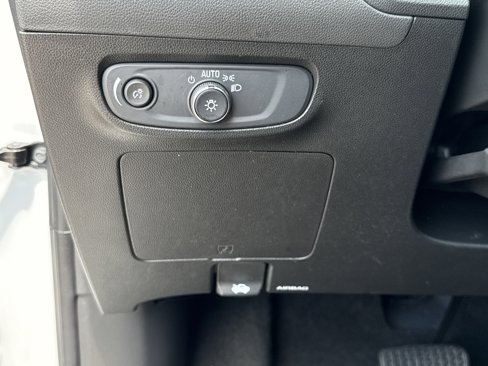 Used 2024 Buick Encore GX Sport Touring image 32