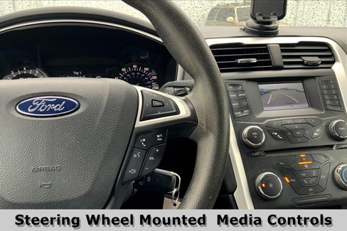 Used 2016 Ford Fusion SE image 20