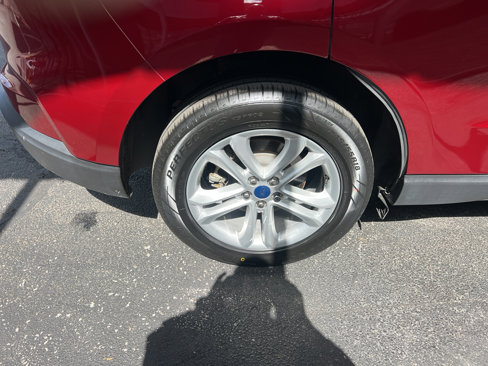 Used 2019 Ford Edge SEL w/ Equipment Group 201A image 9