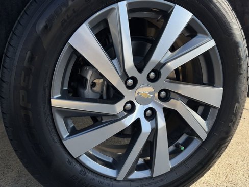 Used 2024 Chevrolet Equinox LT image 11