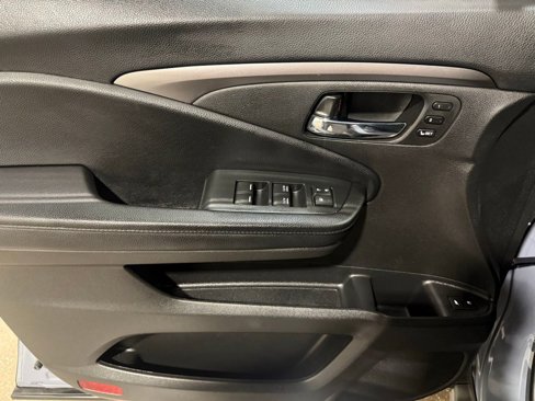 Used 2022 Honda Pilot Special Edition image 12