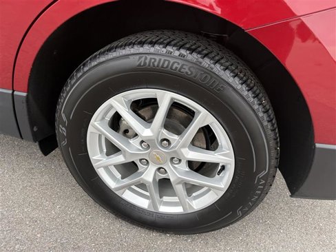 Used 2023 Chevrolet Equinox LT image 5