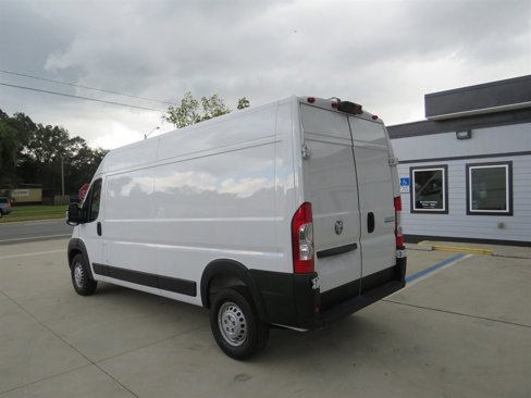 Used 2025 RAM ProMaster 2500 w/ Convenience Group image 10