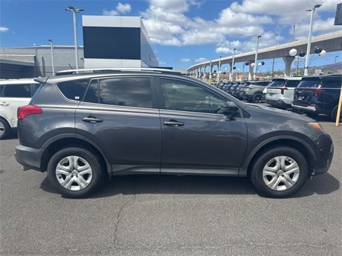 Used 2015 Toyota RAV4 LE image 4