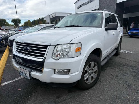 Used 2010 Ford Explorer XLT image 1