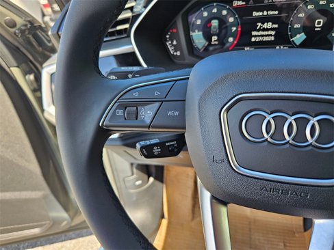 New 2025 Audi Q3 2.0T Premium image 11