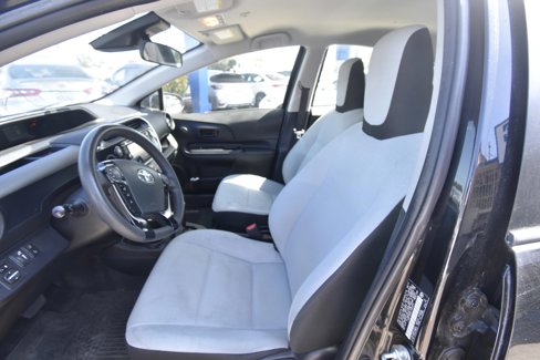 Used 2018 Toyota Prius C Four image 2