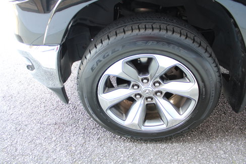 Used 2019 RAM 1500 Limited w/ Advanced Safety Group image 10