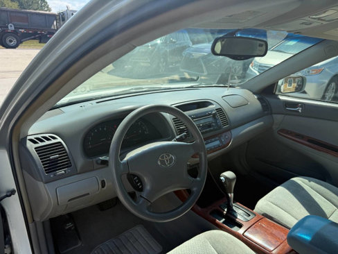 Used 2004 Toyota Camry XLE image 15