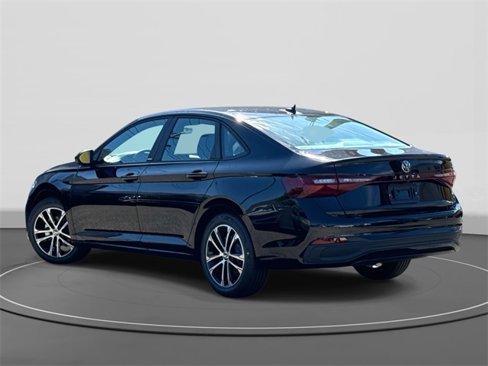 New 2025 Volkswagen Jetta Sport image 5