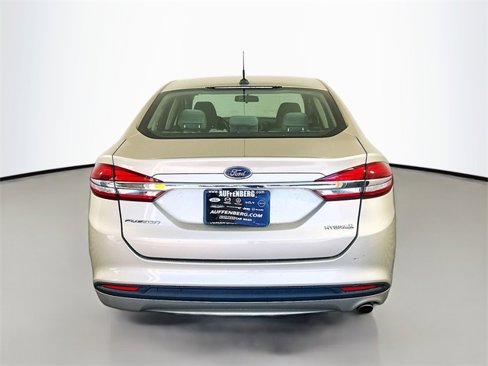 Used 2018 Ford Fusion S image 6