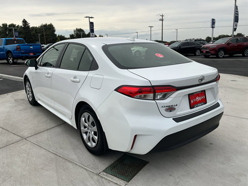 Used 2023 Toyota Corolla LE image 5