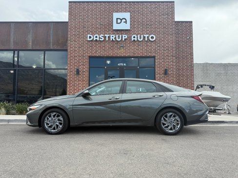 Used 2024 Hyundai Elantra SEL image 15
