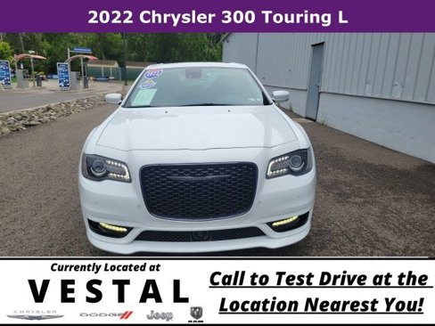 Used 2022 Chrysler 300 Touring L w/ Popular Equipment Group image 2