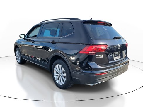 Used 2020 Volkswagen Tiguan S image 6