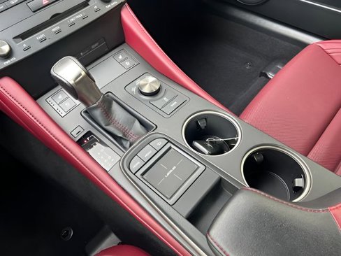Used 2017 Lexus RC 200t image 22