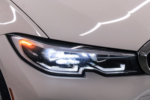 Certified 2022 BMW 330e w/ Convenience Package image 8