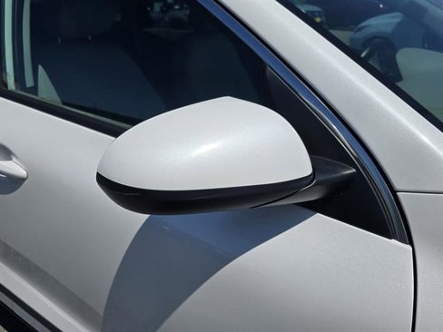 Used 2019 Kia Niro LX image 19