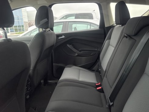 Used 2017 Ford Escape SE image 7