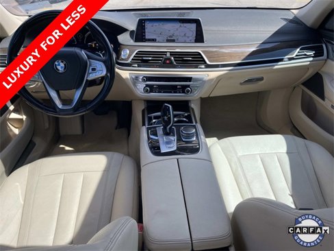Used 2018 BMW 740i image 16