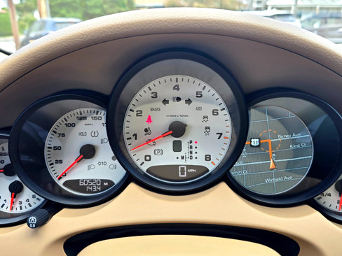 Used 2012 Porsche Cayenne S image 7