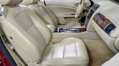 Used 2010 Jaguar XK Convertible image 26