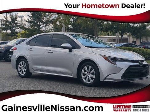 Used 2023 Toyota Corolla LE image 1