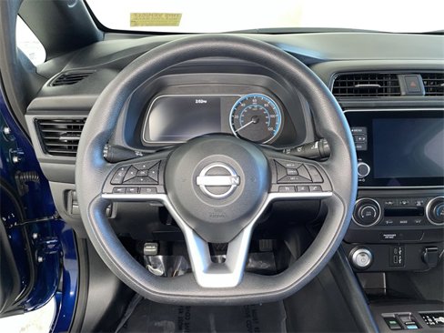 Certified 2024 Nissan Leaf S image 27